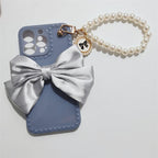 Cute Luxury Fashion 3d Bow Pearl Bracelet Girl Soft Case For iPhone 11 12 13 Pro Max 7 8 Plus Xr X Xs Se Anti-drop Cover Pearl Chain Bow Phone Case Ideal for iPhone Elegant Phone Case Stevvex