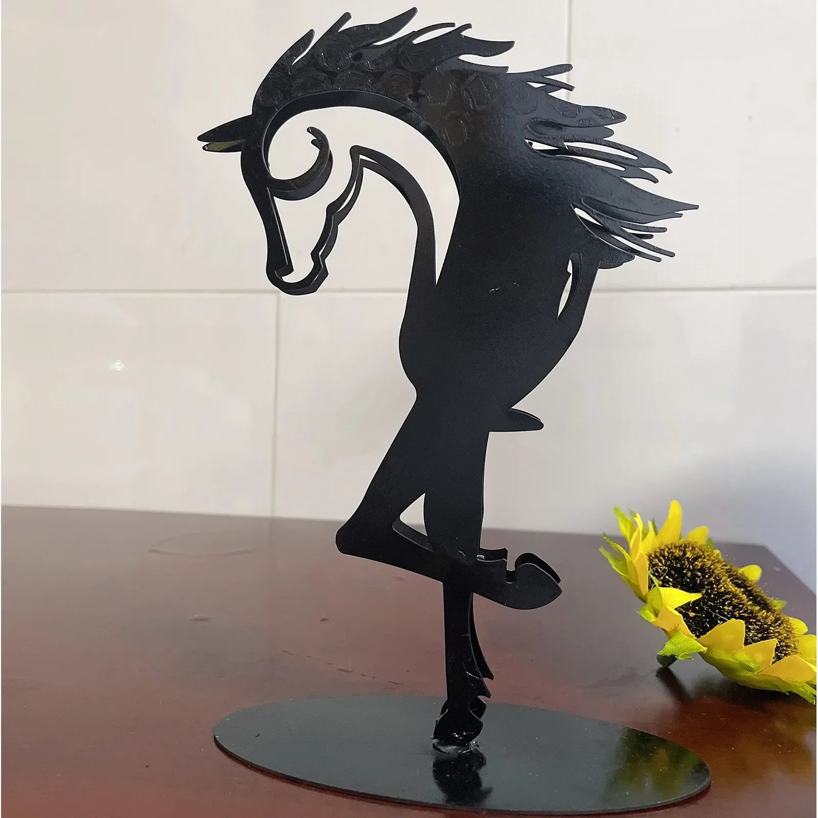 Kiss-Horse Sculpture Modern Statue Rustic Metal Art Men Gift Horse Decor Simple And Classic Design Ornaments Lootquake LLC
