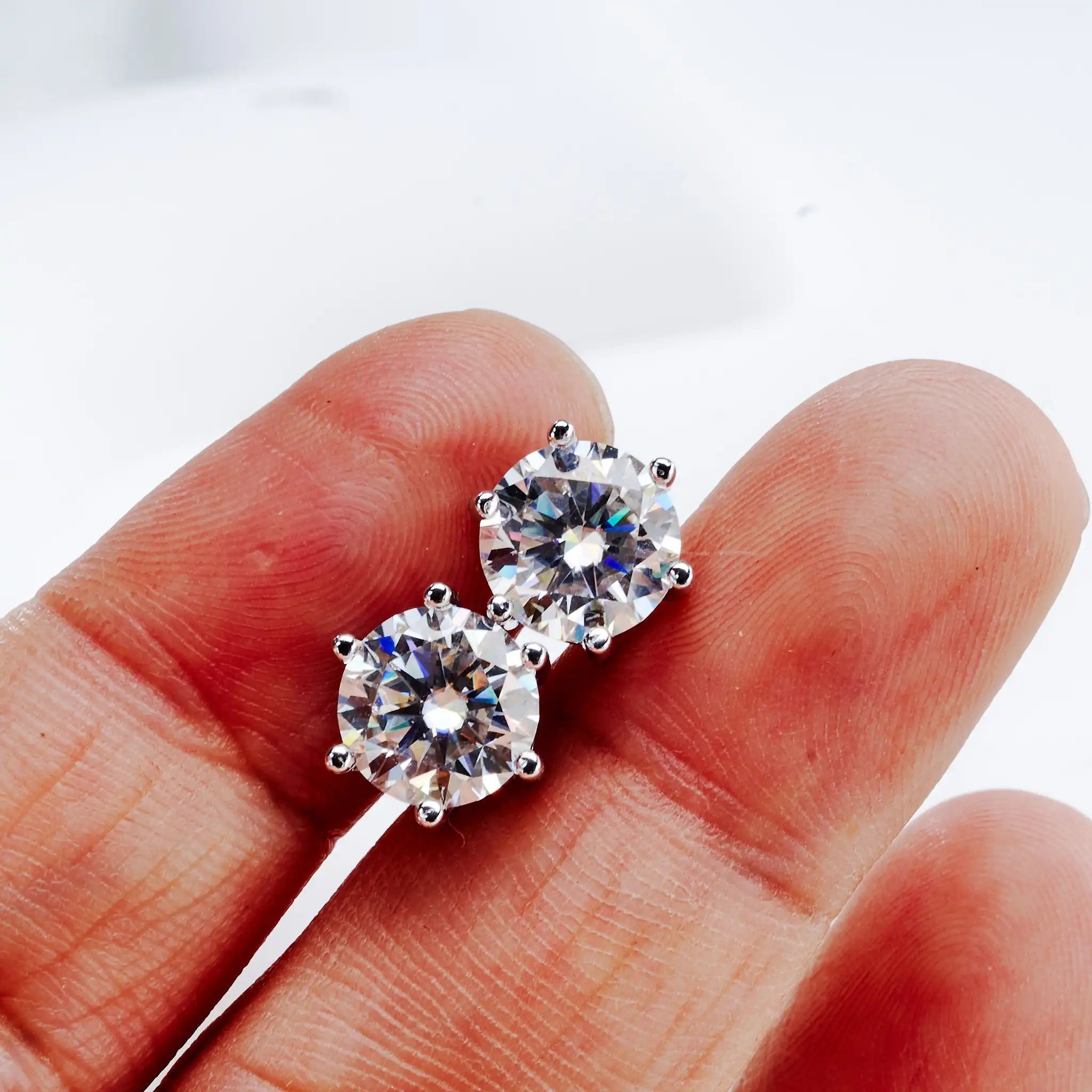 Moissanite Stud Earrings 0.5-3ct D Color GIA Certified 925 Silver Gold Plated BandsCo Straps