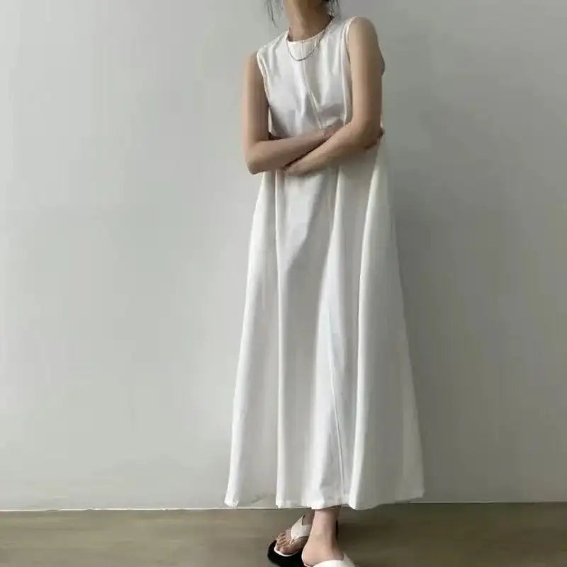 2022 Minimalist Chic Loose Swing Sleeveless Mid-length Casual Cotton Linen Long Dress  Round Neck High Waist Women Runway Dress