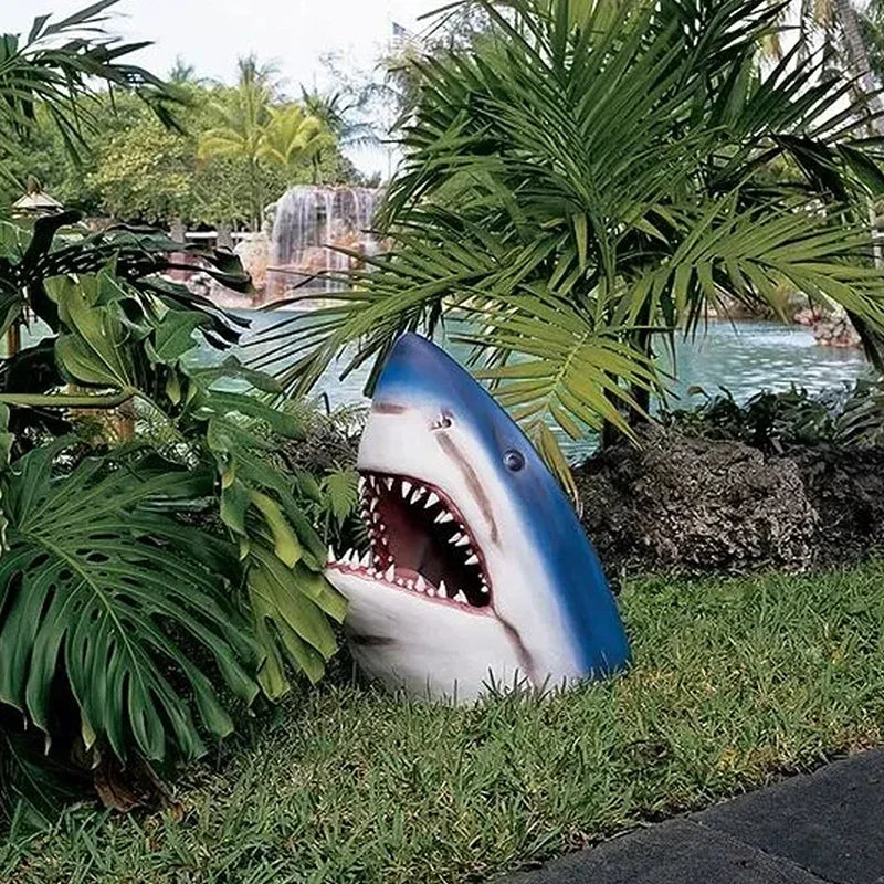 Creative White Shark Garden Art Statue Resin Lifelike White Shark Head Crocodile Sculpture Wall Hanging Home Yard Garden Decor