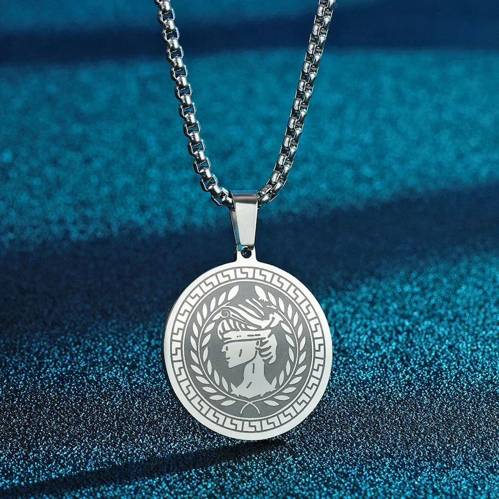 Mens Ancient Greek God Spartan Warrior Pendant Gladiator Necklace Women Mythology Spartan Helmet Charm Neck Chain Amulet Jewelry