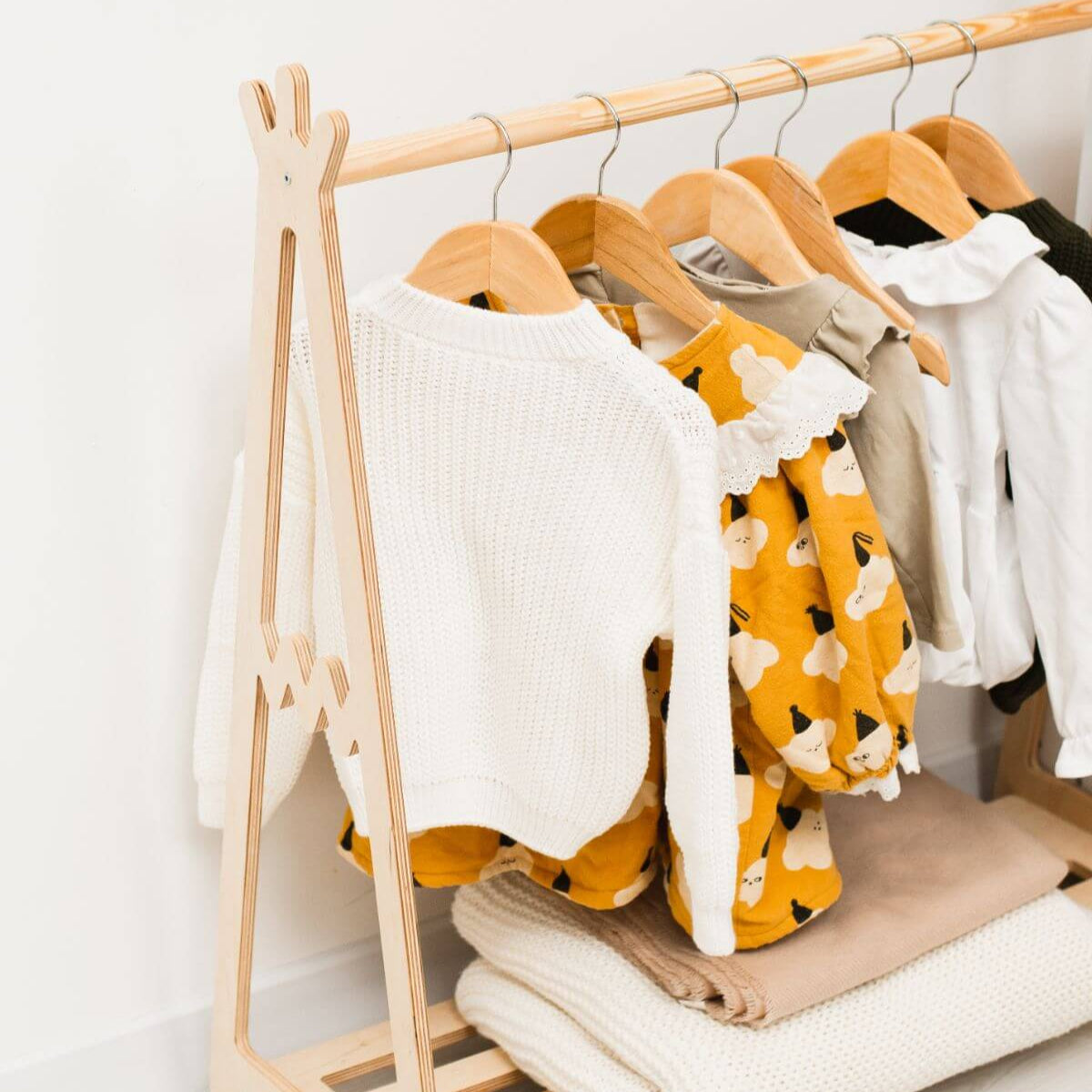 Teepee Clothing Rack - SJB-DIAMOND ELITES