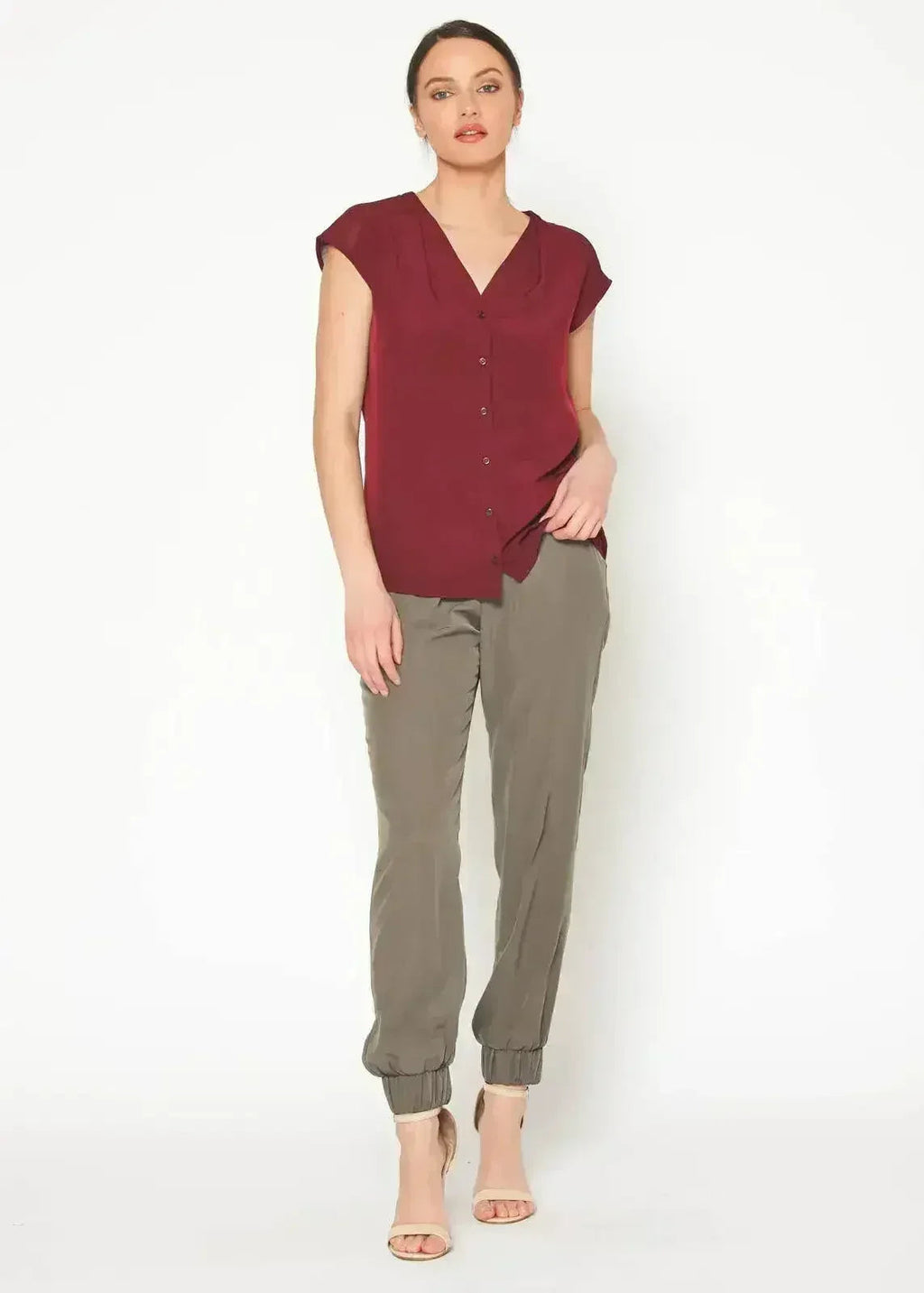 Women's Basic Sleeveless V Neck Button Top In Burgundy - SJB-DIAMOND ELITES