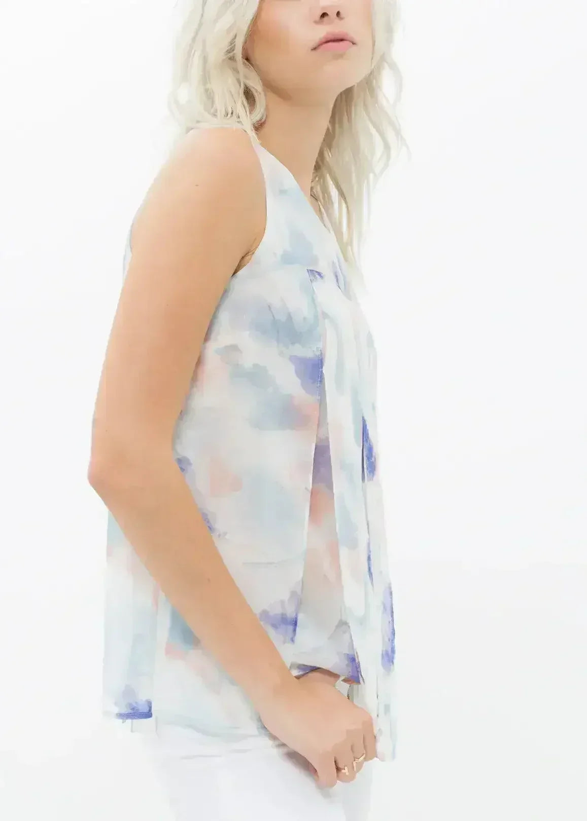 Women's Sleeveless Slit Blouse In Water Color | Femstylo - SJB-DIAMOND ELITES
