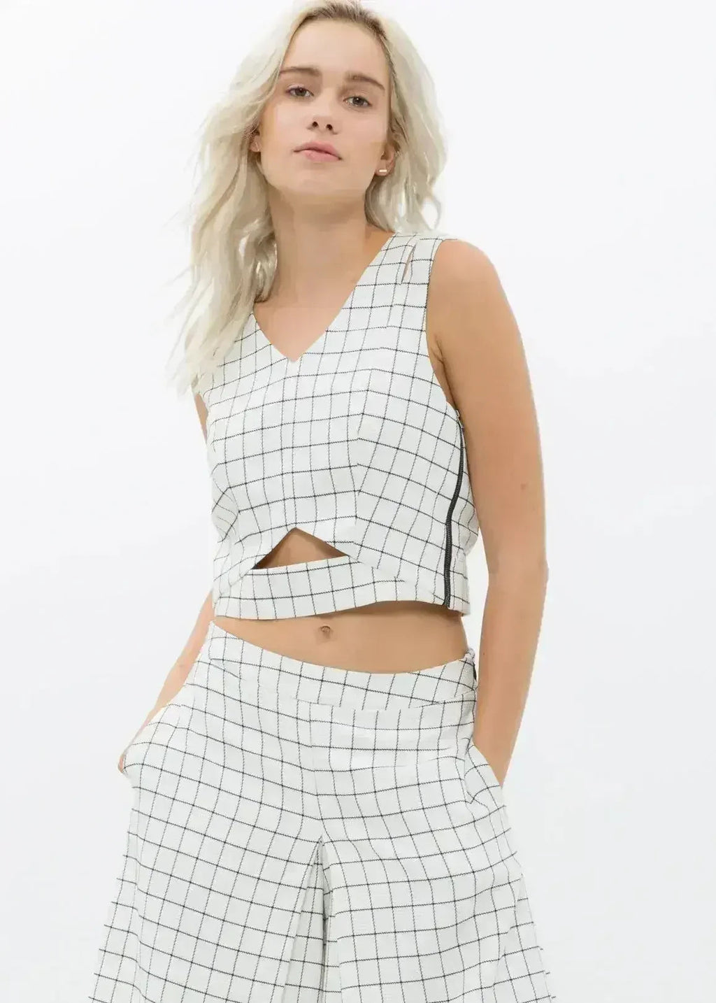 Women's Sleeveless Slit Blouse In Jaquard | Femstylo - SJB-DIAMOND ELITES