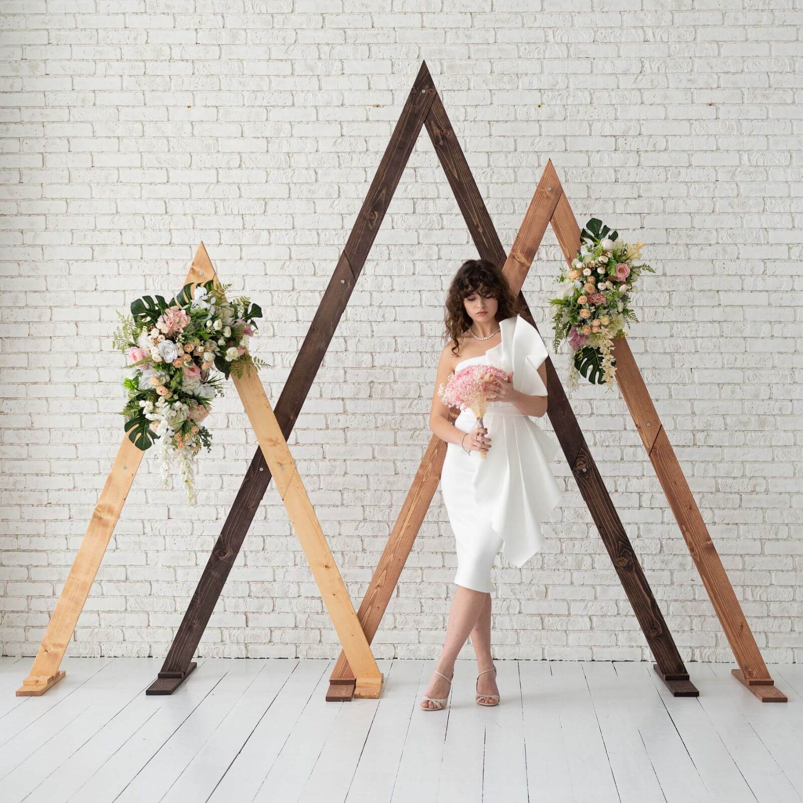 Wedding Arch Triangle - SJB-DIAMOND ELITES