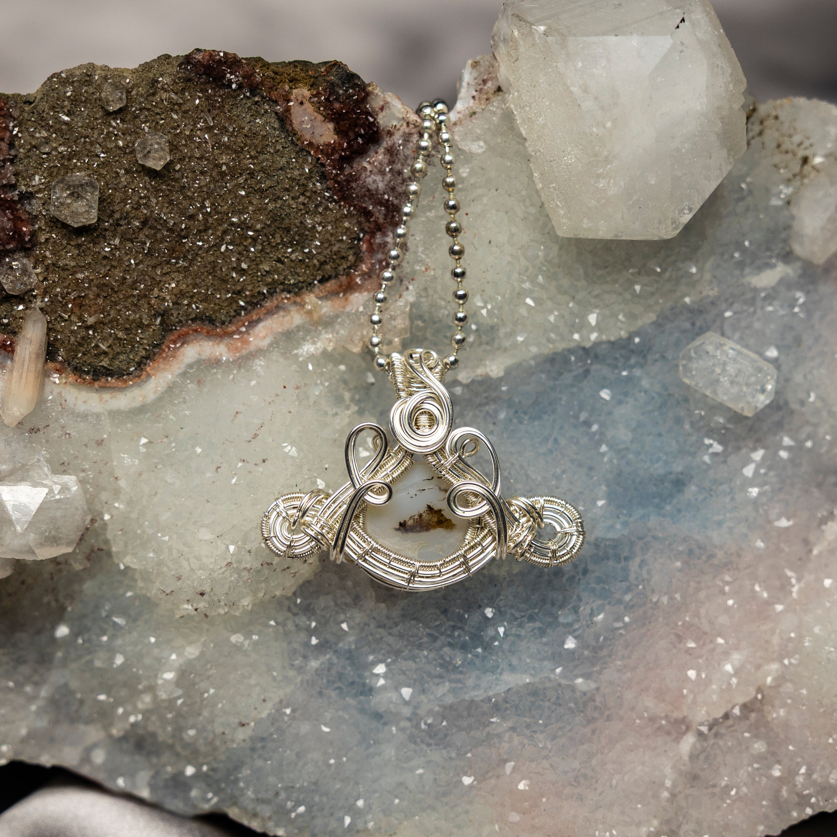 White Agate Wire Wrap Crystal Pendant - SJB-DIAMOND ELITES