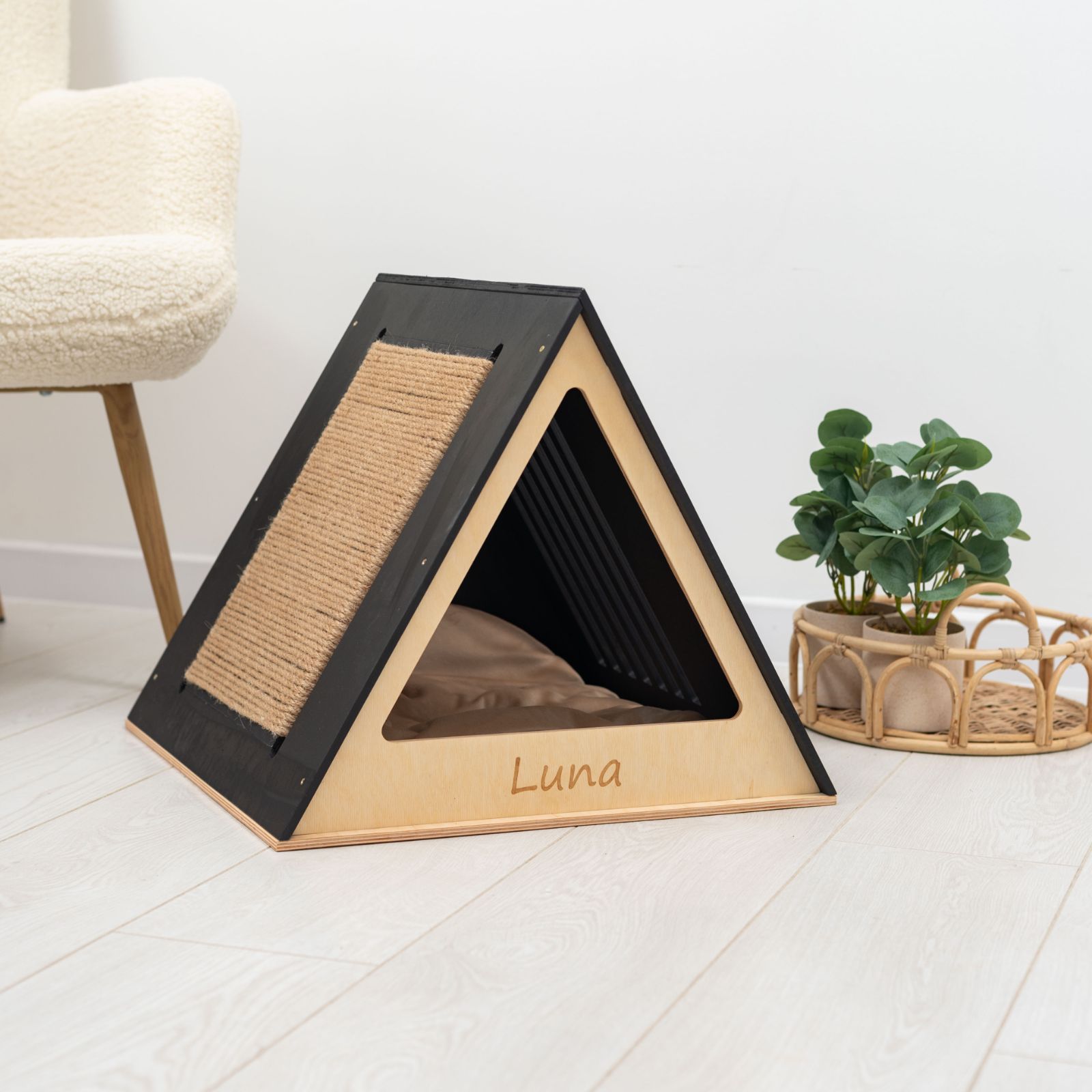 Stylish Wooden Cat Houses - Black
