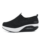 Rocking Shoes, Slip-On Old Beijing Cloth Shoes