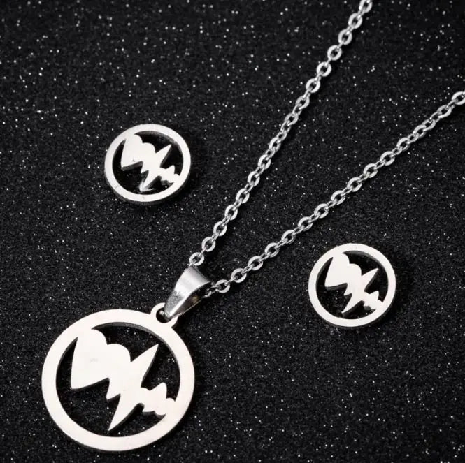 Stainless Steel Love Heart Necklaces For Women