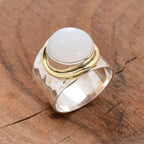 Two-tone Wide-faced Gemstone Ring Vintage