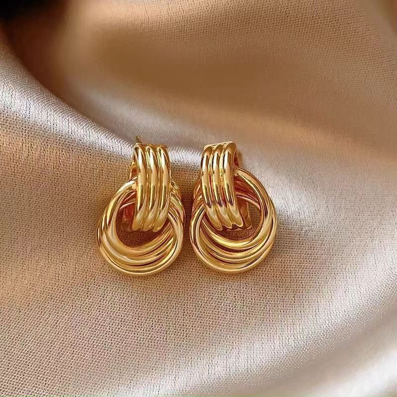 Exaggerated Geometry Earrings Metal Winding Twist Stud Earrings Pi-Mart