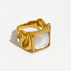 White Shell Square Ring Pi-Mart
