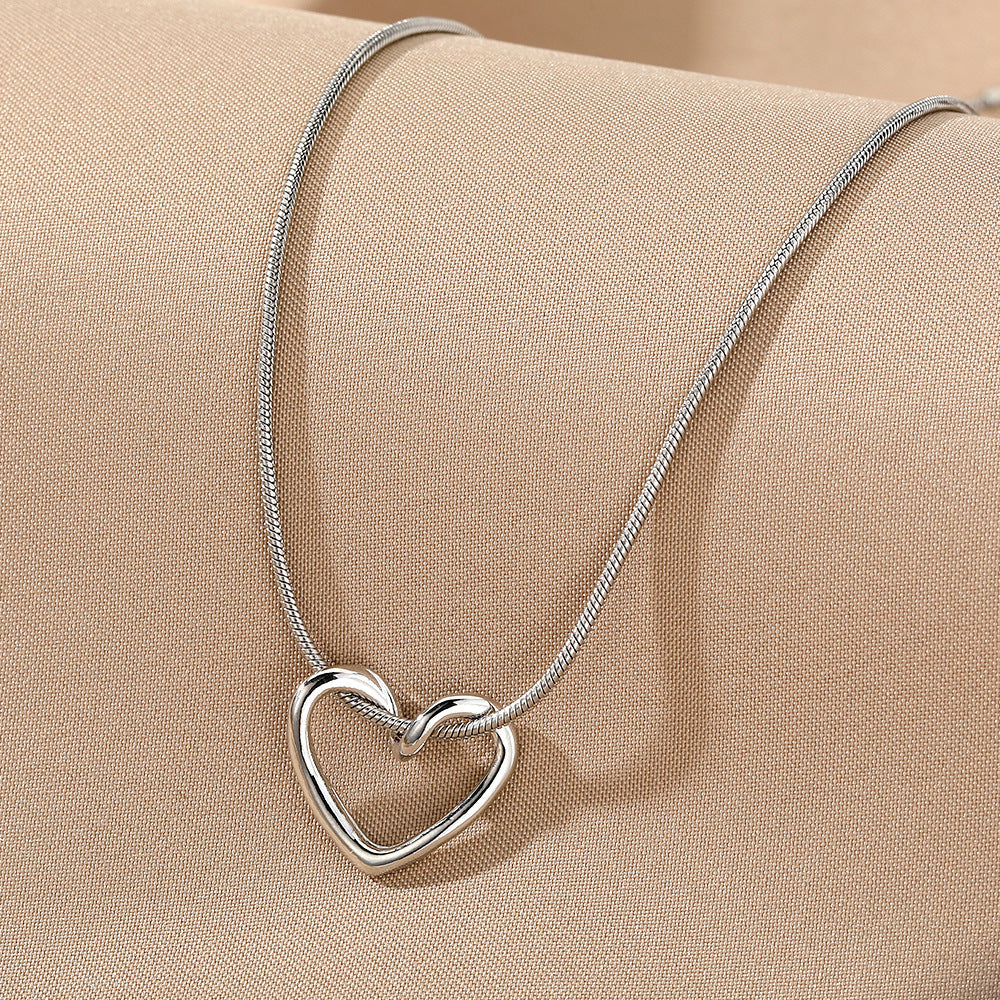 Niche Hollow Heart Necklace For Women Pi-Mart