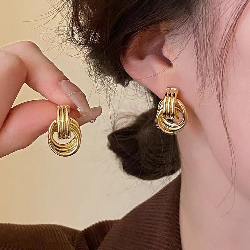 Exaggerated Geometry Earrings Metal Winding Twist Stud Earrings Pi-Mart