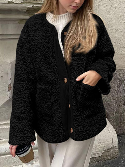 Modern Cozy Women Luxuriously Cozy Contrast Button Up Sherpa Jacket with Pockets For Fall & Winter Stevvex