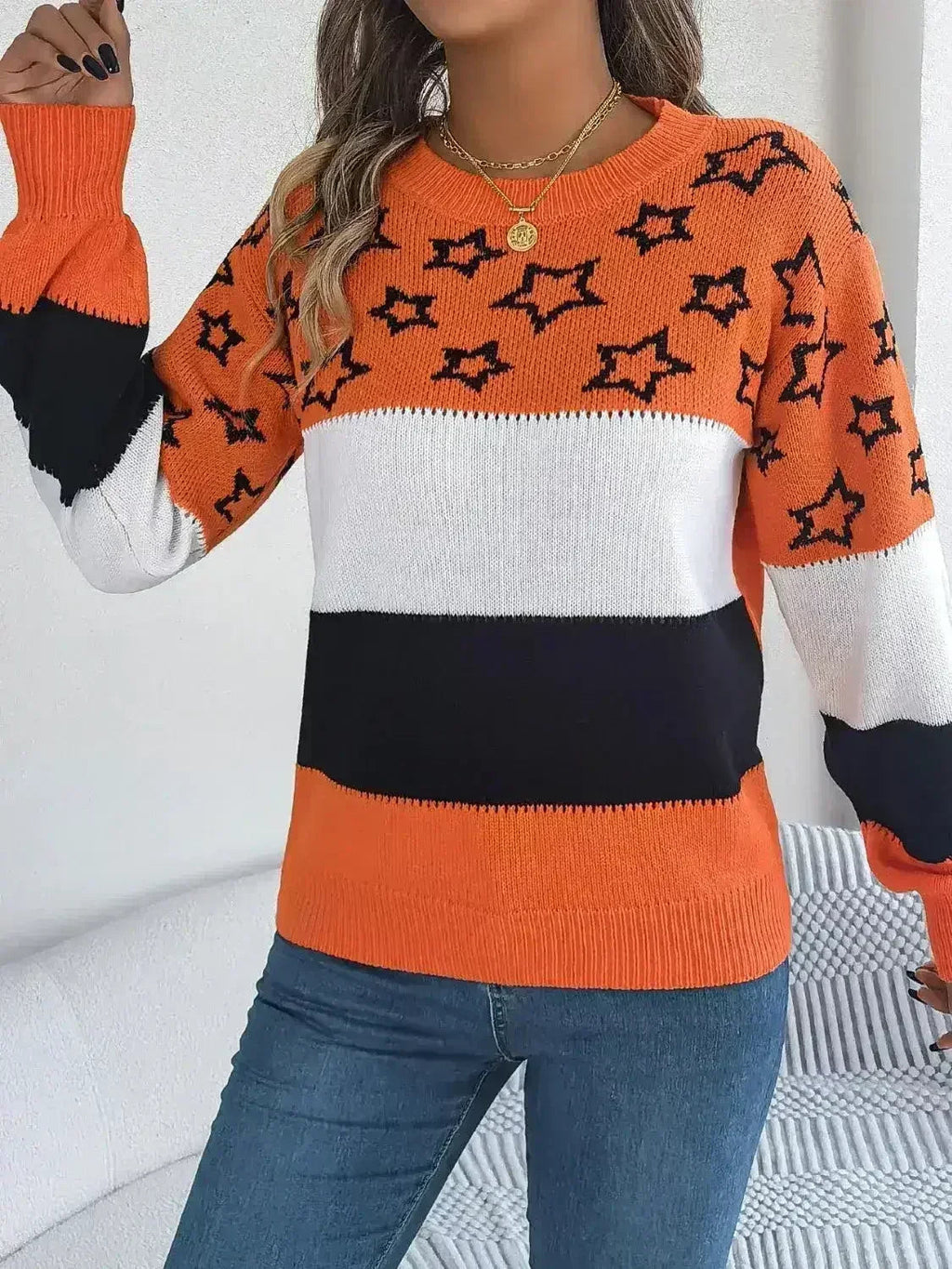 Star Contrast Round Neck Sweater - SJB-DIAMOND ELITES