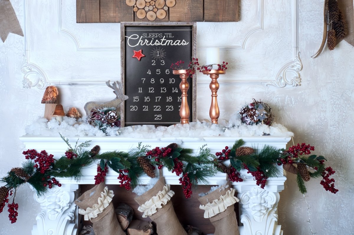 Magnetic Wooden Advent Tree Sign - 'Sleeps Til Christmas' Countdown Decor BandsCo Straps