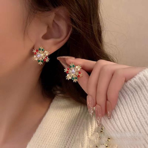 Christmas Snowflake Stud Earrings Pi-Mart