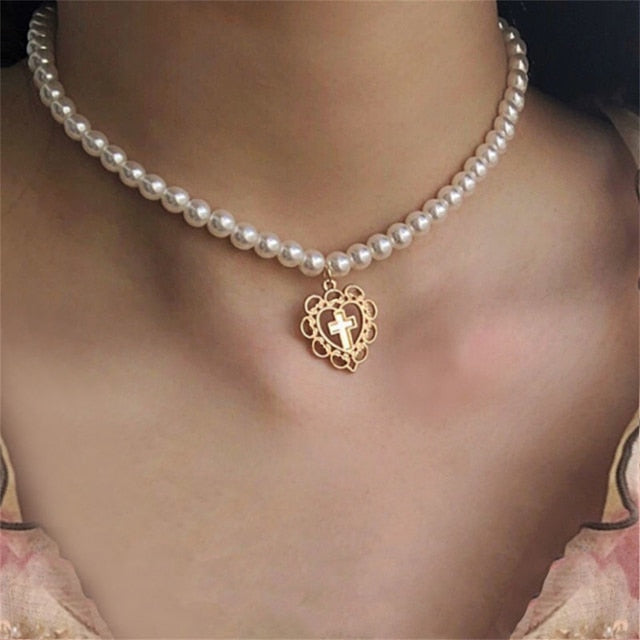 Rhinestone Butterfly Pendant Pearl Necklace Pi-Mart
