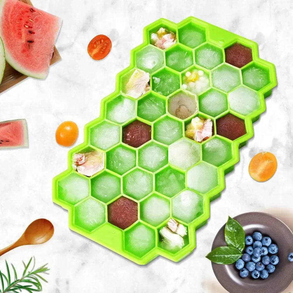 Amazing Honeycomb Ice Cube Trays Reusable Silicone Ice cube Mold Free Ice maker with Removable Lids Stevvex