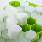 Amazing Honeycomb Ice Cube Trays Reusable Silicone Ice cube Mold Free Ice maker with Removable Lids Stevvex