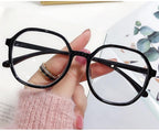 Anti-blue Light Women  Men Reading Glasses Eyestrain Computer Reading TV Glasses Stylish Frame Anti Glasses Men And Women  Retro Big Frame Myopia Eyeglasses Oversized  Ladies Diopter Presbyopia Eyeglasses Frames +1.0 +1.5 +2.0 +2.5 +3.5 +4.0 Stevvex