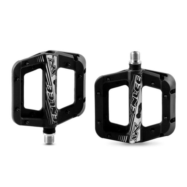 Anti-Vibration Mountain Bike Pedal Anti-Skid Lightweight Nylon Fiber Bicycle Pedal Board High-Strength Anti-Skid Bicycle Pedal New Nylon Fabric Anti Slip Durable Mountain Bike Flat Pedals Stevvex