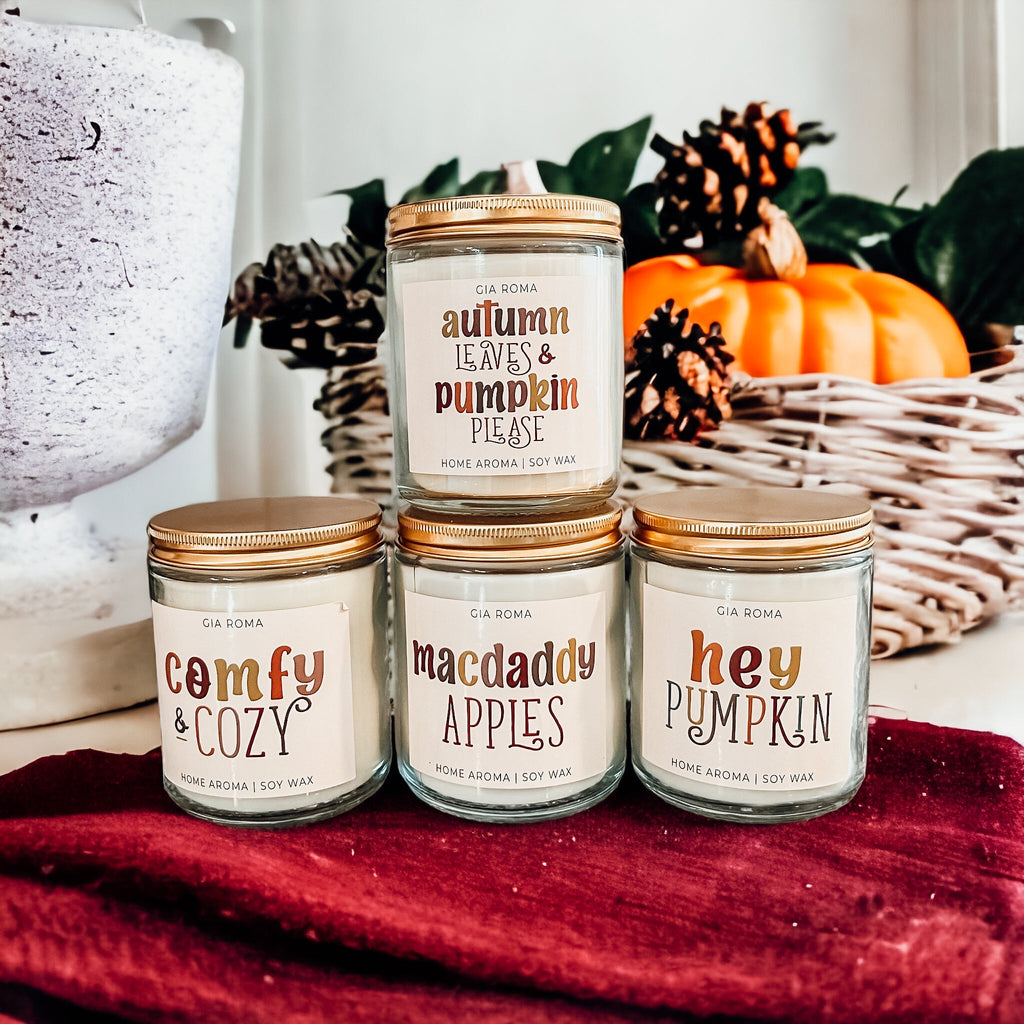 Fresh Macintosh Apple Soy Candle Fall Scented Pear Vanilla Musk Cedarwood