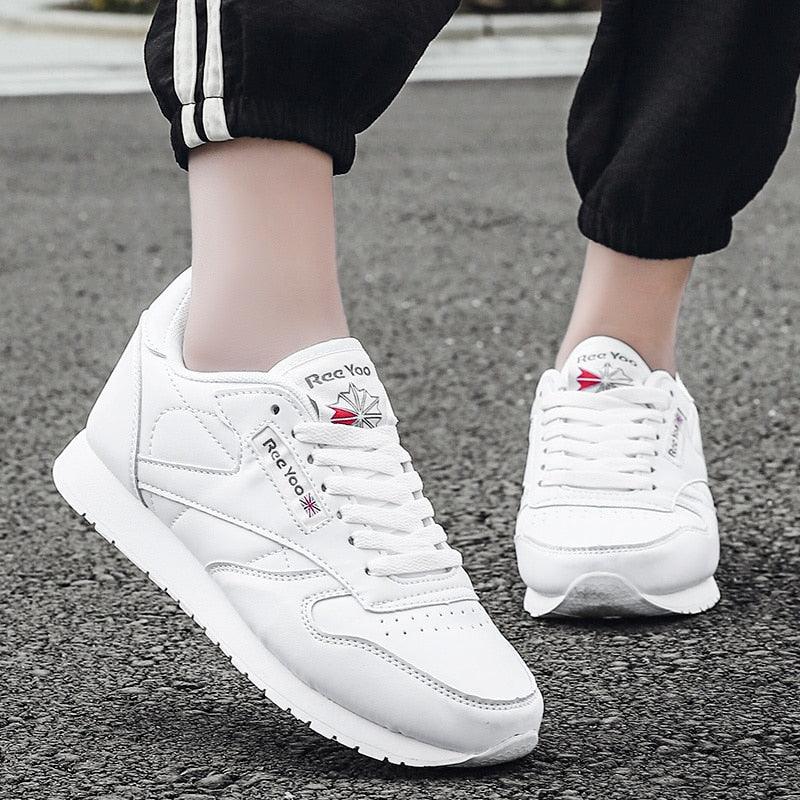 Autumn Womens Mens Sneakers Black Fashion Vulcanized Shoes Lace-up Casual Flats Light Couple Fashion Sneakers Breathable Casual Comfortable Lightweight Sneakers Stevvex