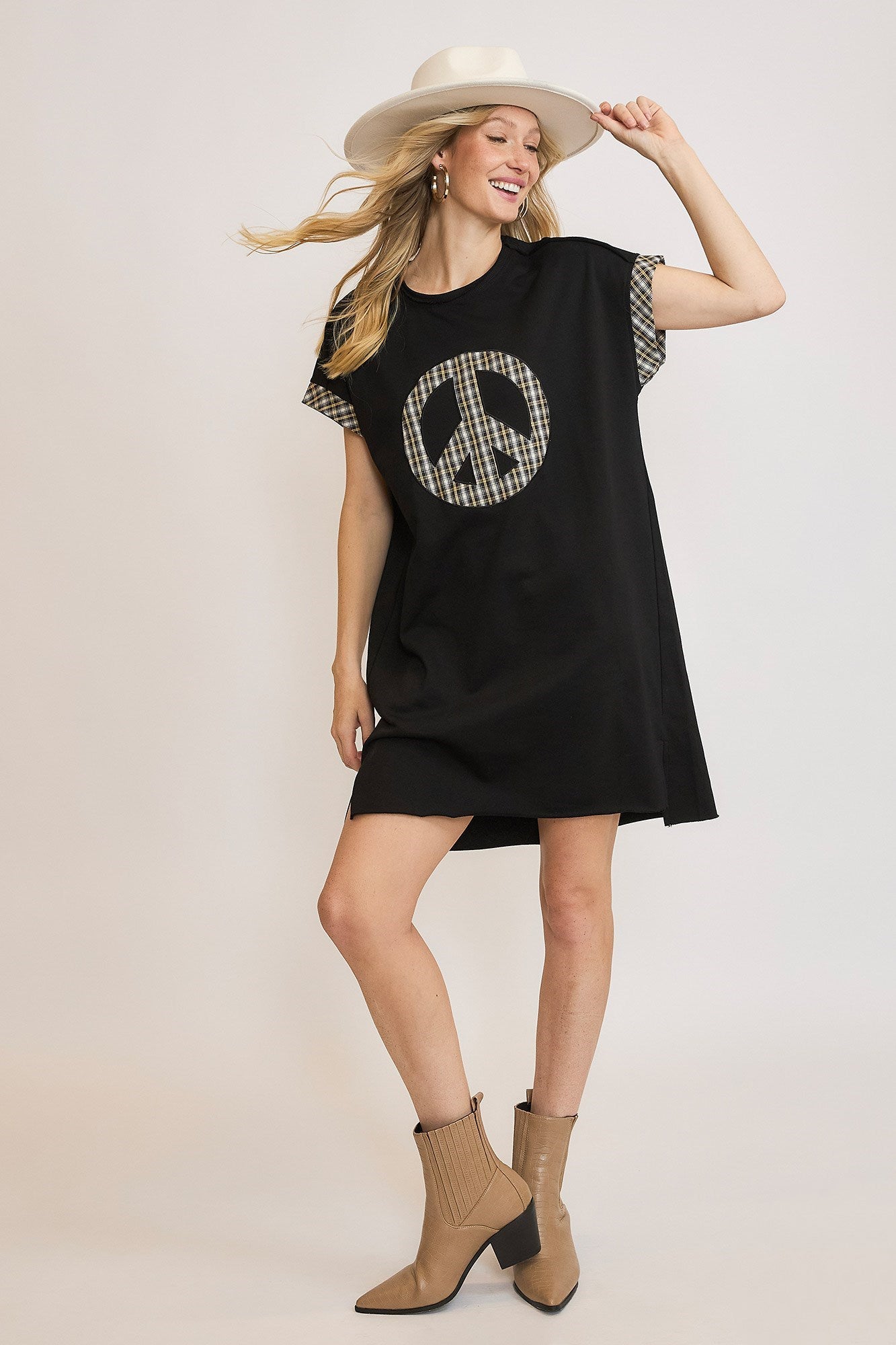 Peace Plaid Applique Short Sleeve Mini Dress For Women – Trendy Plaid Design, Unique Peace Applique, High-Low Hem for a Chic Look Stevvex