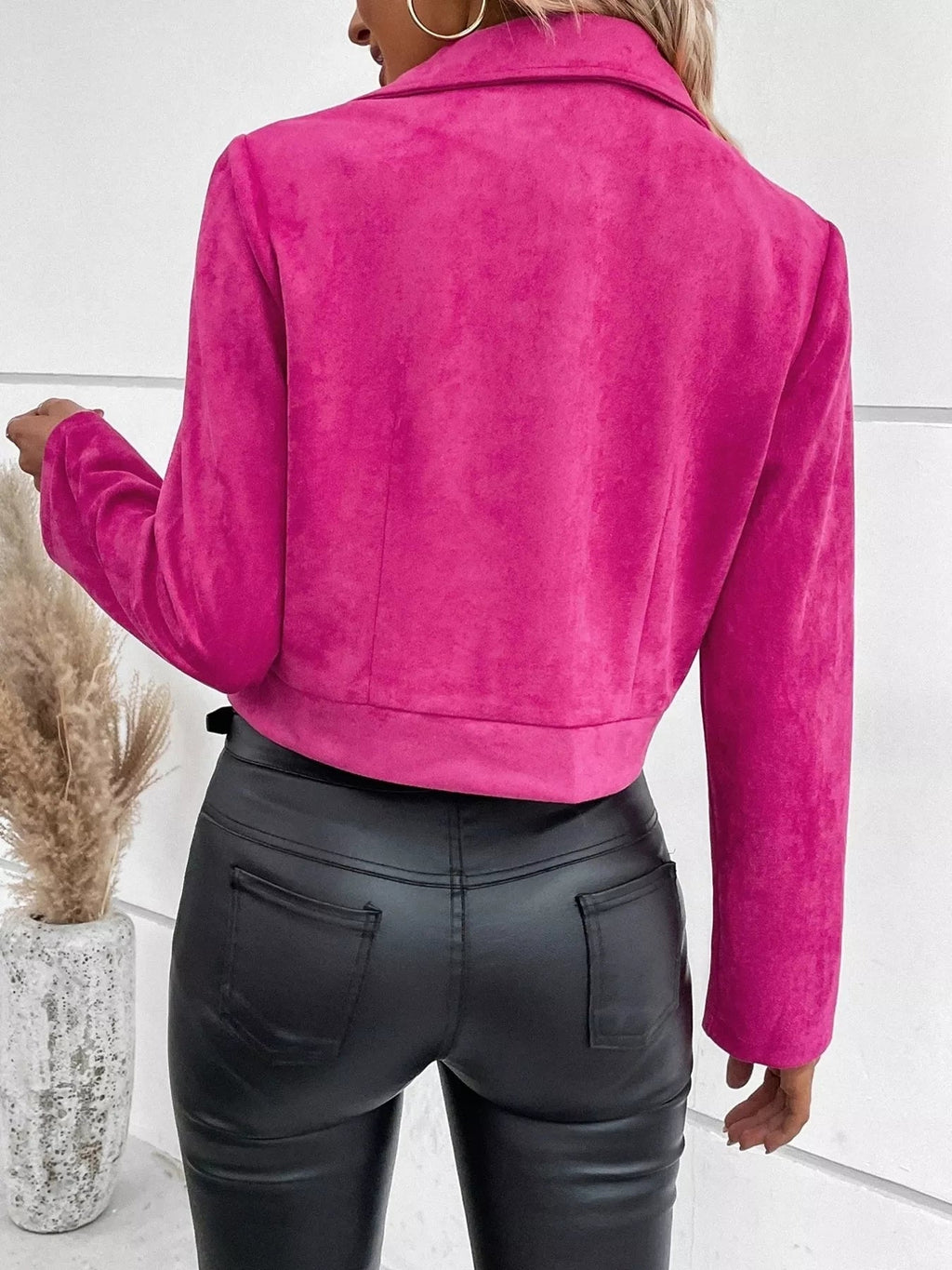 SleekRide Moto Jacket: Elevate Your Edge THRIXINE