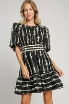 Elegant Black Ribbon Print Dress Stylish Contrast Half Sleeve Dress for Women