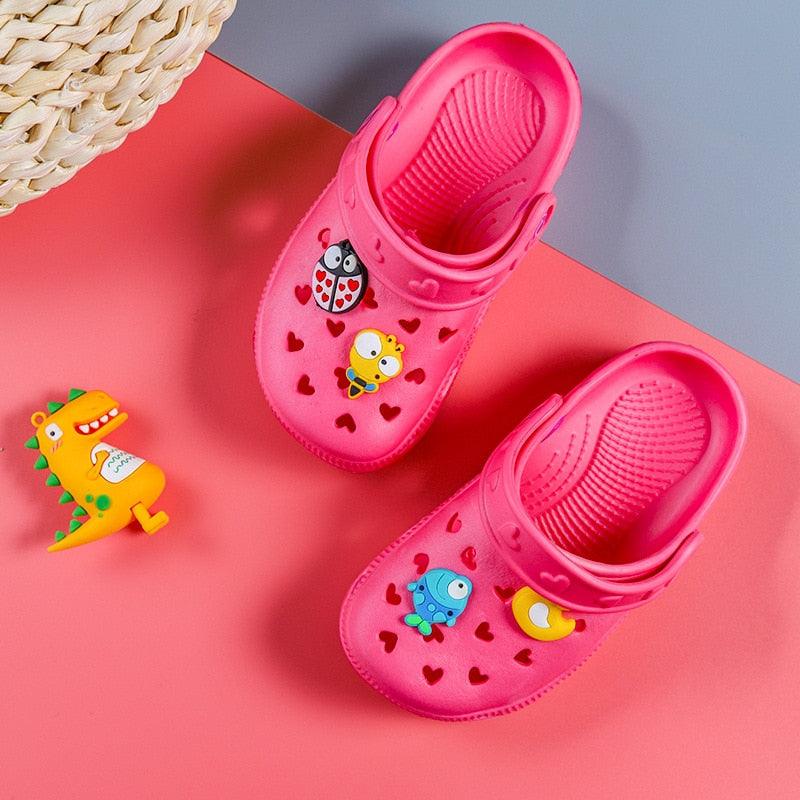 Baby Hole Shoes Summer New Children Nice Non-Slip Soft Floor Boys Girls Beach Sandals Clogs for Boys and Girls Non-Slip Breathable Kids Clogs Garden High Elasticity Kids Sandals Indoor Outdoor Waterproof Beach Sandals Stevvex