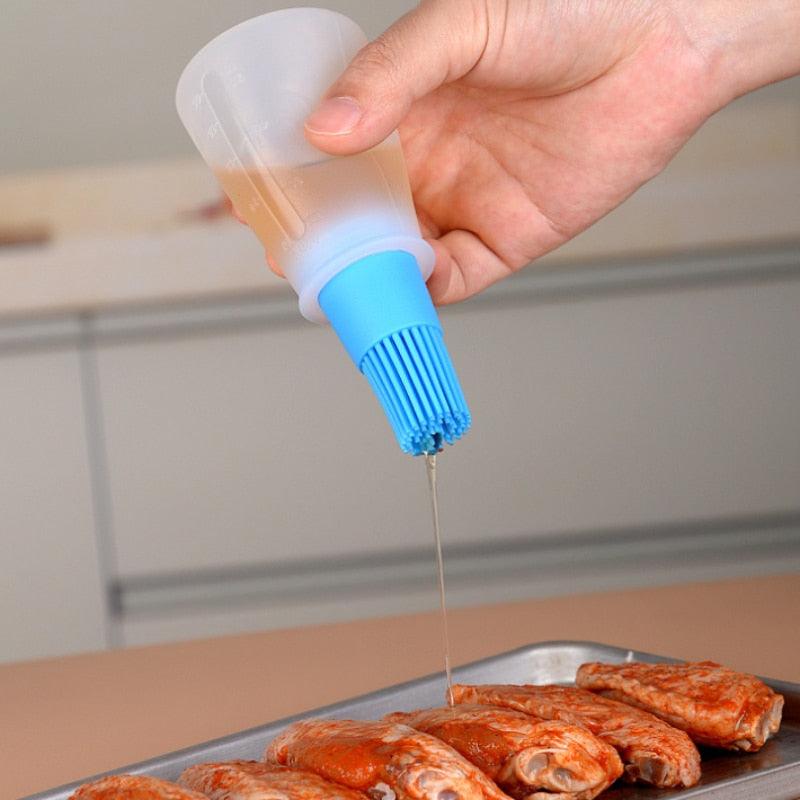 Barbecue Oil Brush Oil Dispenser with Brush High Temperature Resistant Silicone Seasoning Bottle Brush Kitchen Baking Gadgets  Barbecue Oil Brush Portable Oil Brush Temperature Resistant Silicone Oil Brush Stevvex