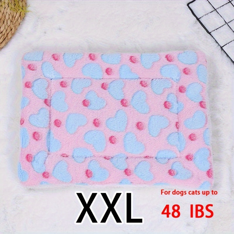 All-Season Dirt-Resistant Rectangular Pet Blanket - Comfortable Dog Paw Heart Print Pet Bed, 1pc Lootquake LLC