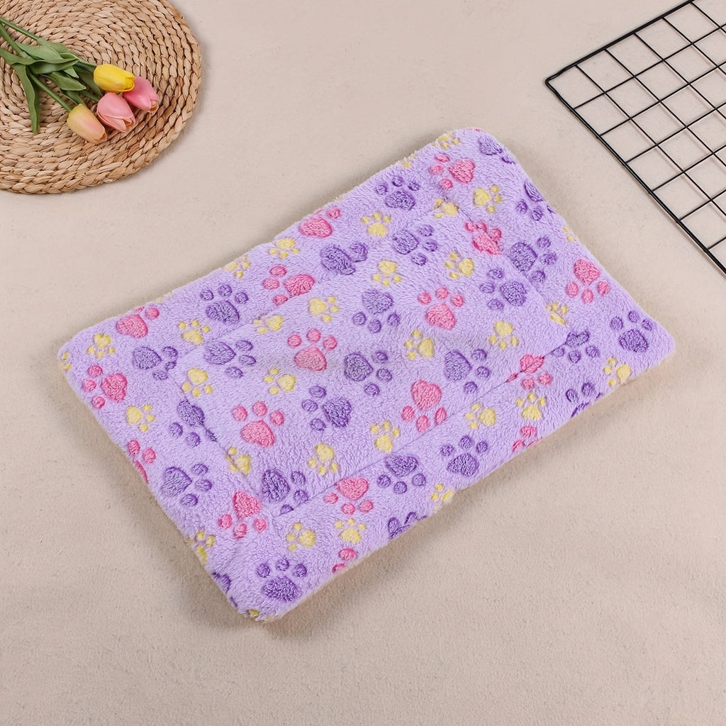 All-Season Dirt-Resistant Rectangular Pet Blanket - Comfortable Dog Paw Heart Print Pet Bed, 1pc Lootquake LLC