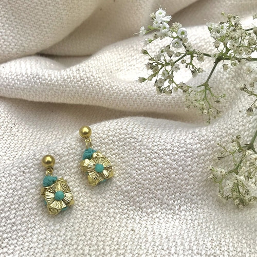 Boho Cotton Thread Flower Earrings Zinc Alloy Dainty 2.5cm Handmade BandsCo Straps