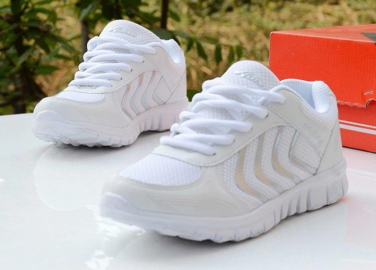 Breathable Fashion Women Sneakers White Women Casual Shoes Athletic Road Running Mesh Breathable Casual Sneakers Lace Up Comfort Sports Student Fashion Tennis Sneakers Stevvex