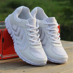 Breathable Fashion Women Sneakers White Women Casual Shoes Athletic Road Running Mesh Breathable Casual Sneakers Lace Up Comfort Sports Student Fashion Tennis Sneakers Stevvex