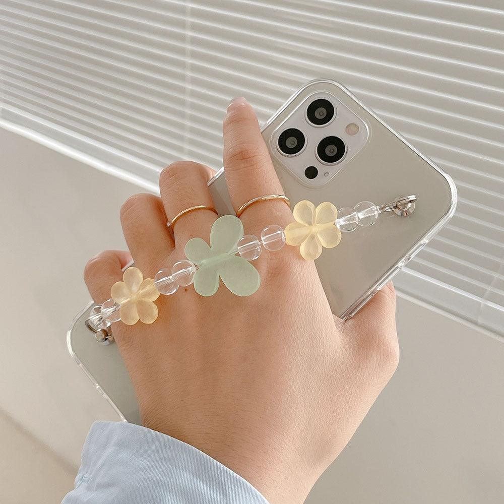 Butterfly Chain Flower Bracelet Chain Phone Case For iPhone 13 12 11 Pro XS Max X XR 7 8 Plus Cute Transparent Back Cover Phone Case For iphone 14Pro 12Mini 13 Pro 6 7 8 plus X XR XS Max SE Soft Fashion Bracelet Clear Protective Cover Stevvex