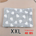 All-Season Dirt-Resistant Rectangular Pet Blanket - Comfortable Dog Paw Heart Print Pet Bed, 1pc Lootquake LLC