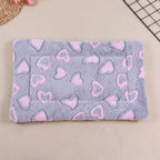 All-Season Dirt-Resistant Rectangular Pet Blanket - Comfortable Dog Paw Heart Print Pet Bed, 1pc Lootquake LLC