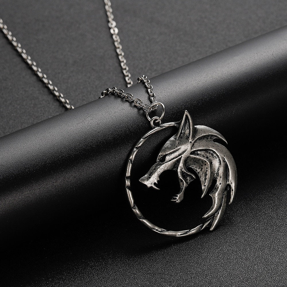 Wild Hunt Round Necklace Pi-Mart