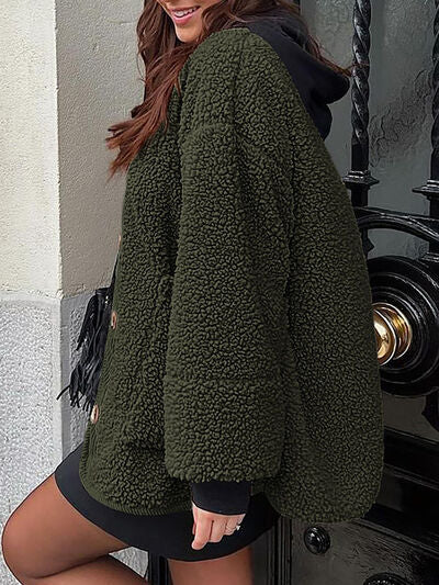 Modern Cozy Women Luxuriously Cozy Contrast Button Up Sherpa Jacket with Pockets For Fall & Winter Stevvex