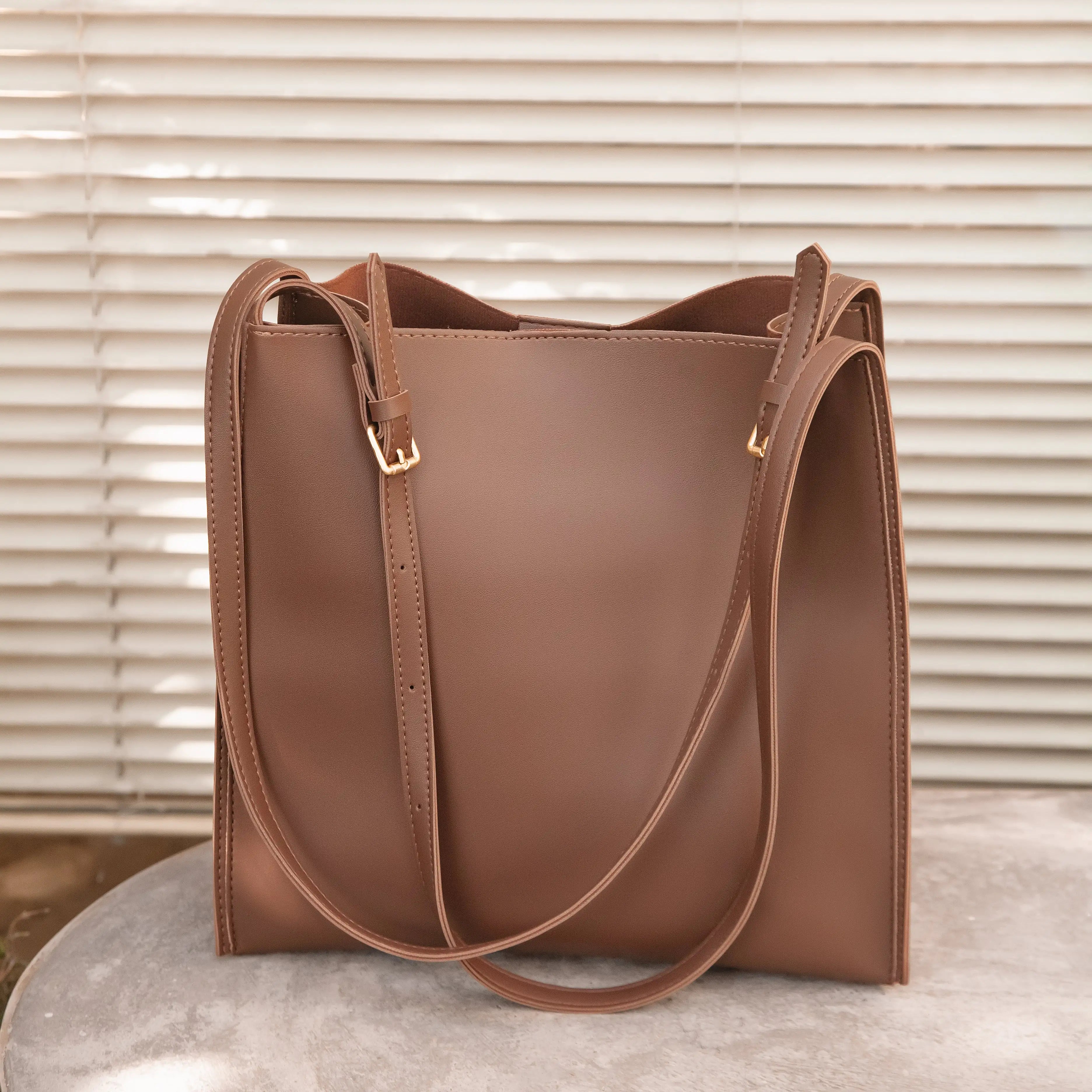 Olives Vegan Leather Tote Pi-Mart