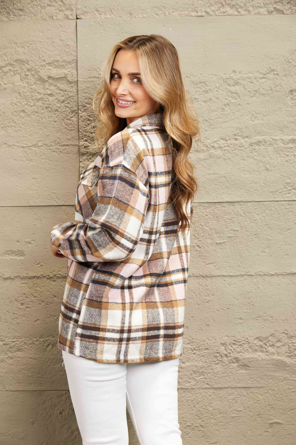 Classic Plaid Button Front Shirt Jacket with Breast Pockets Casual & Minimalist Outerwear Stevvex