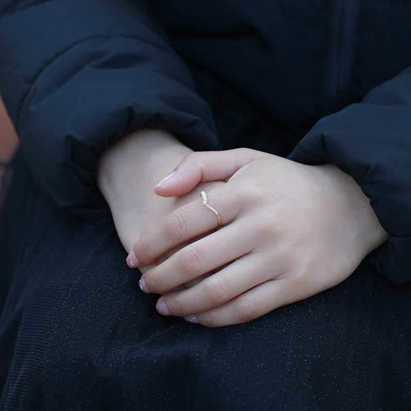 V-shaped Natural Pearl Zircon Ring Girl Pi-Mart