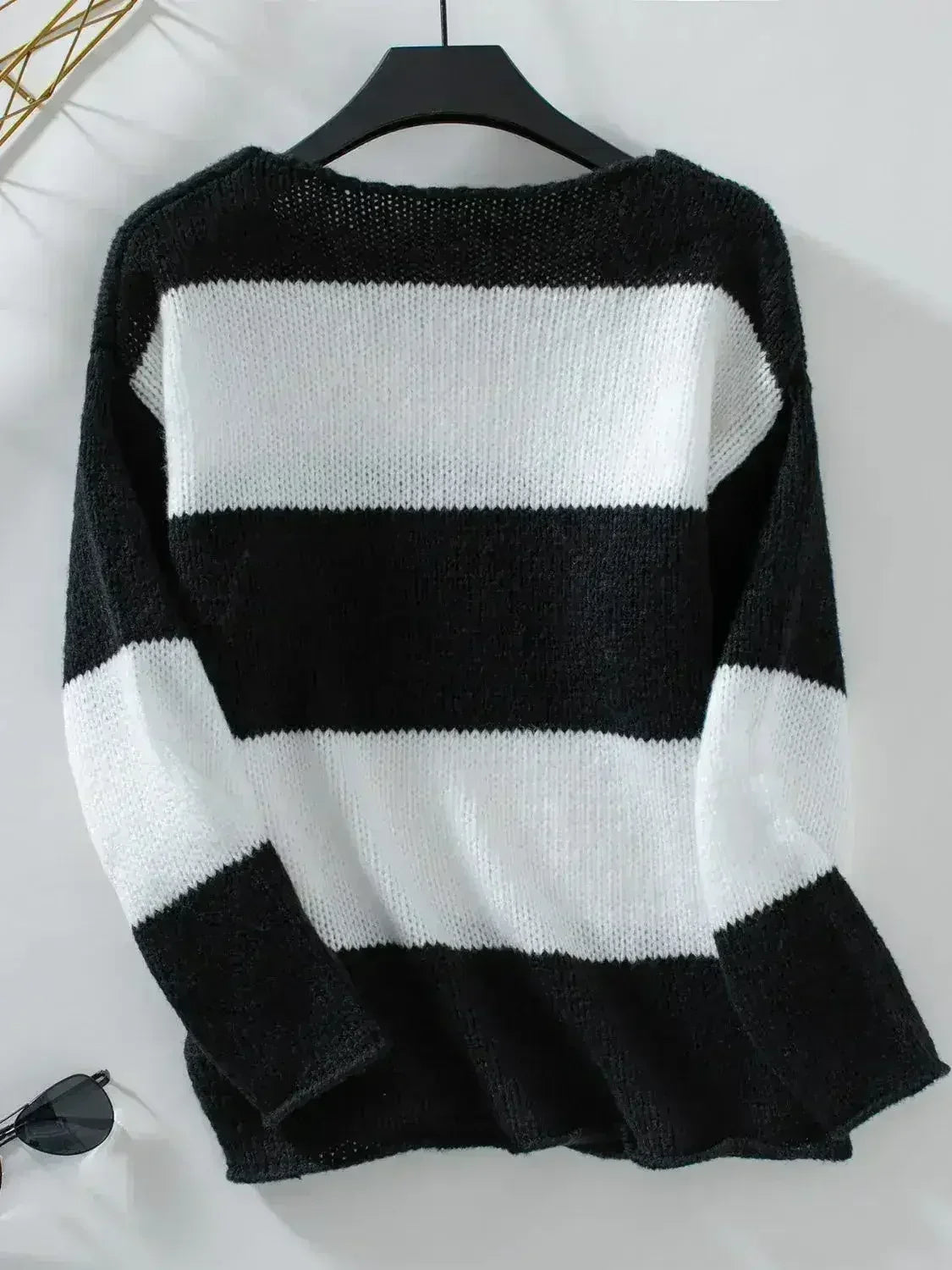 Color Block V-Neck Long Sleeve Sweater - SJB-DIAMOND ELITES